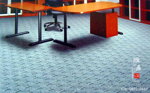 办公室装修设计中化纤地毯具有哪些优点3